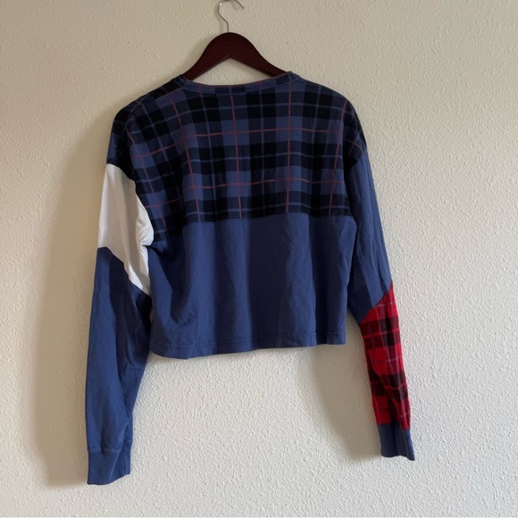Women's NIKE Blue Red Patchwork/Color Block Cropped Long Sleeve T Shirt Size XS - Picture 7 of 8